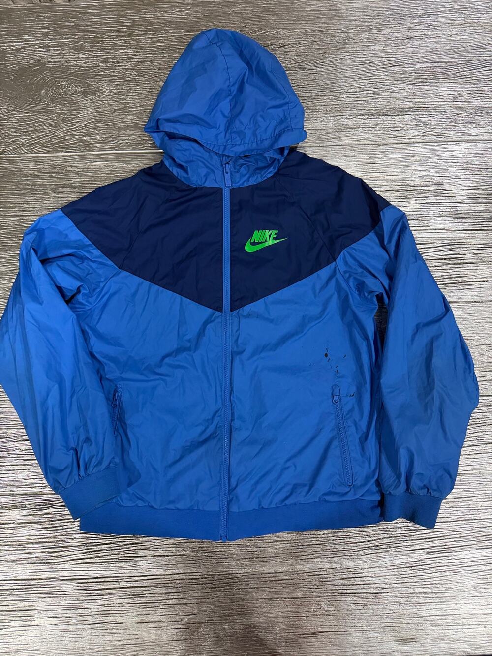 Nike kids size XL 2-Tone Hooded Windbreaker. (Jacket has ink stains, see pics)